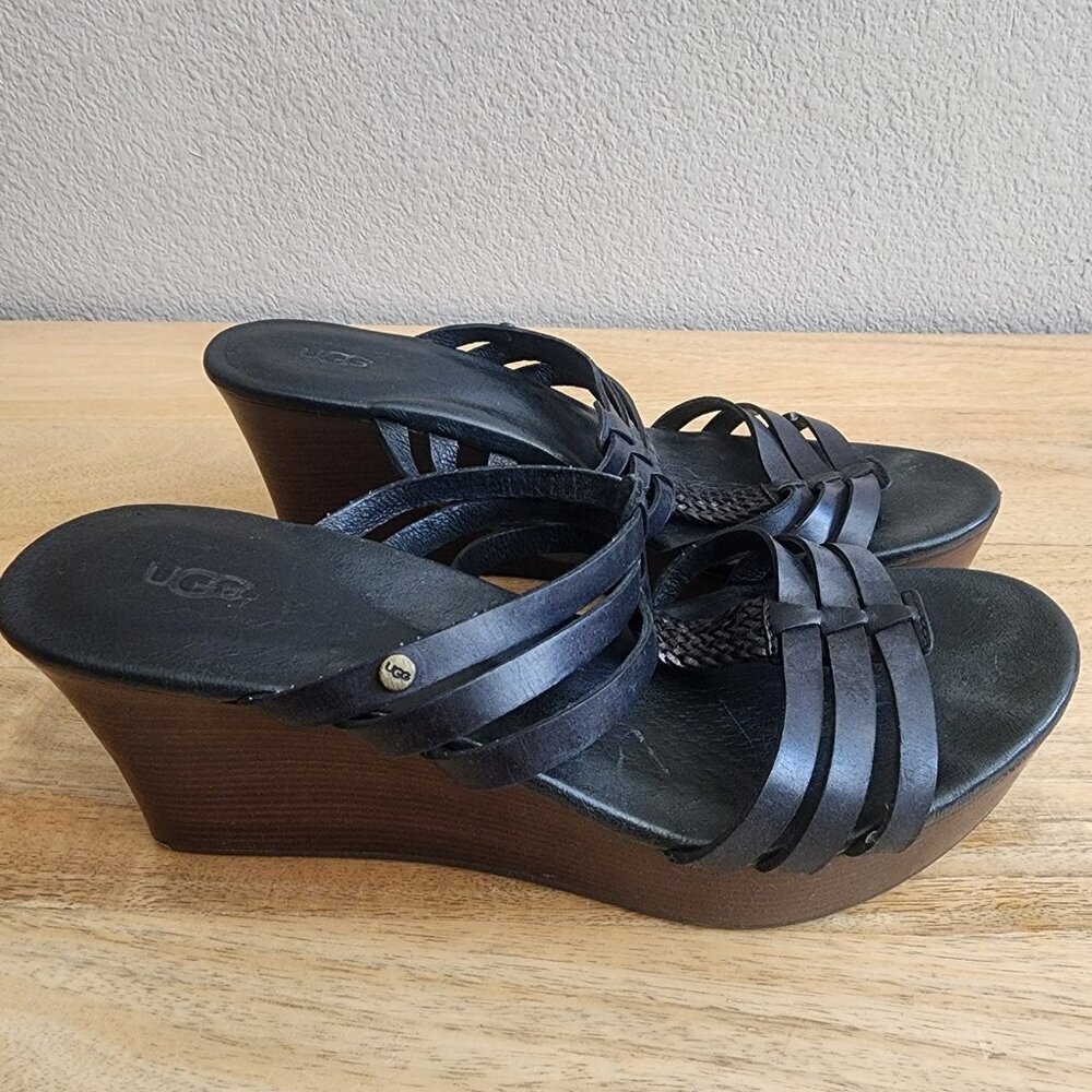 UGG Shoes Womens Size 8.5 Black Strappy Wedge Sandals Leather Platform Heel
